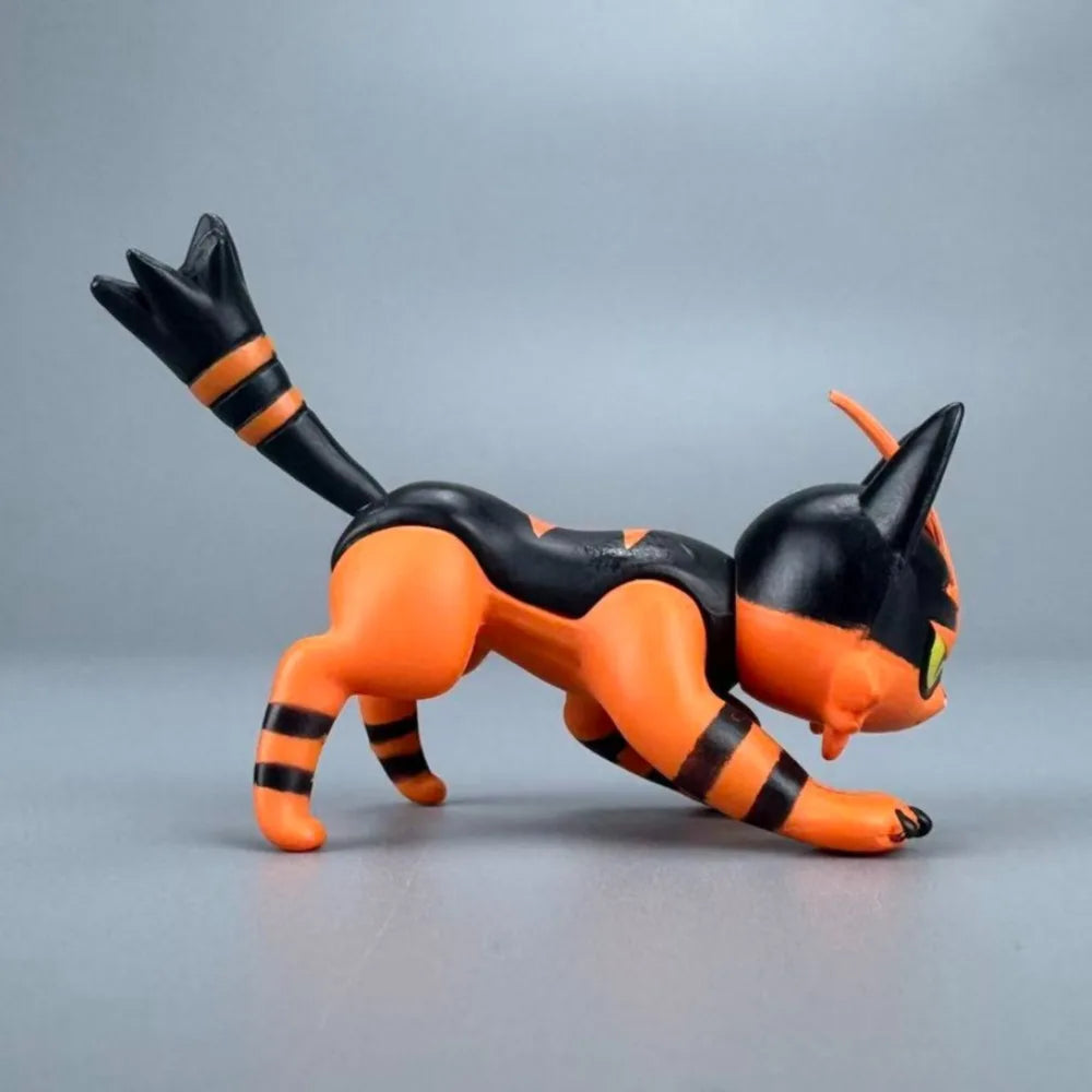 Bandai Incineroar Pokémon Action Figure Collectible Statue