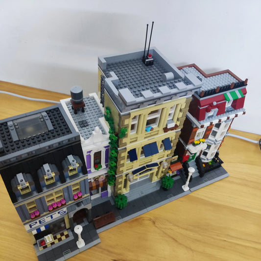 Creative Expert Street View Police Station Building Blocks Pet Store Model Assembly Sets Desk Decor Bricks Toys Gift For Adults
